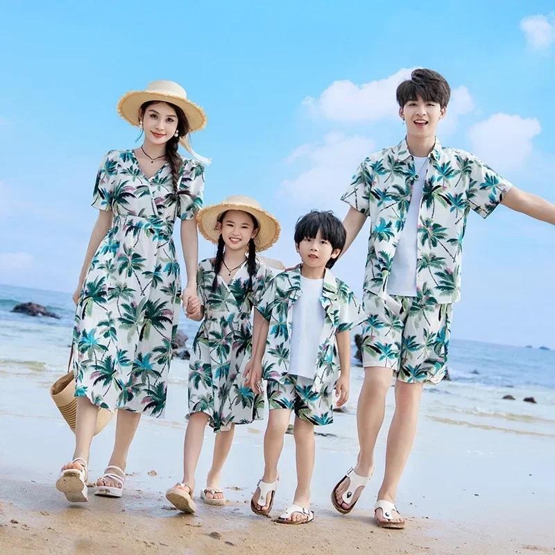 Vacation Couple Look Parent-ch - огляд і ціна Parent Of Plant